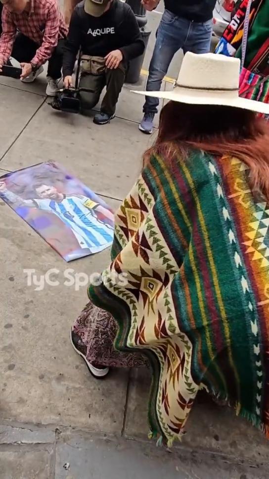 Muñecos, alfileres y hasta espadas de acero: la brujería que hacen en Perú para frenar esta noche a Messi