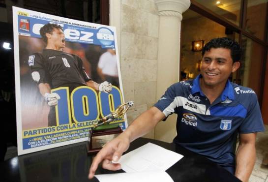 Noel Valladares cumplio cien partidos defendiendo la porteria de la seleccion de Honduras ante un amistoso ante la seleccion de Ecuador. Foto Wendell Escoto Mejia