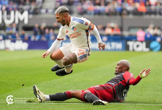 Deybi Flores fue el tercer jugador mayor puntuado en el Cincinnati 0-0 Toronto FC con 7.7, según Fotmob.