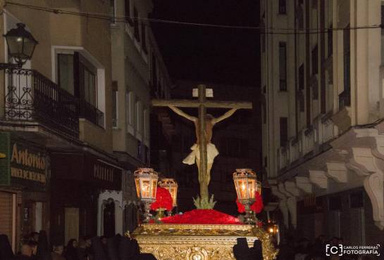 <i>El Cristo de la Espina a los pies de la Torre de la Catedral</i>