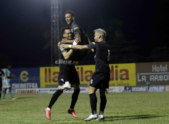 Lágrimas de dolor, abrazos, júbilo y debuts de jóvenes en el cierre de la Jornada 14 en Honduras