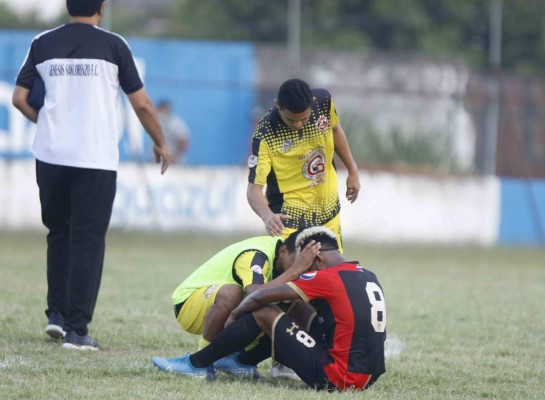Chicas bellas, lágrimas y ambientazo: Así se vivió en Copán el Deportes Savio-Génesis por la Liga de Ascenso