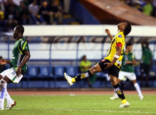 Las imágenes inolvidables de los clásicos entre Marathón y Real España