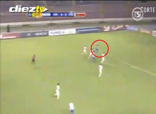 Con estupendo golazo de Andino Portillo, Honduras está derrotando a Costa Rica