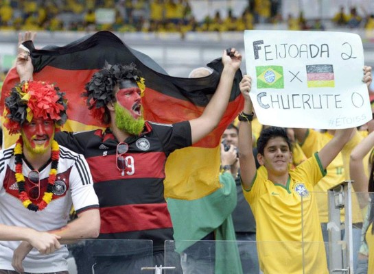 La fiesta en las tribunas en la semifinal Brasil vs Alemania
