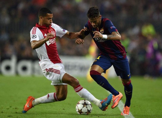 El Barcelona se impuso 3-1 con facilidad al Ajax de Amsterdam