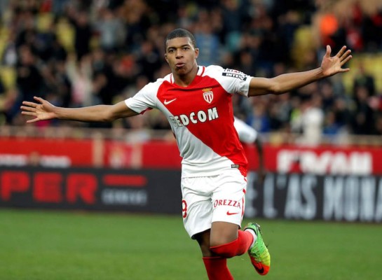 MERCADO DE EUROPA: Messi prohíbe una salida y Madrid perdería a Mbappé
