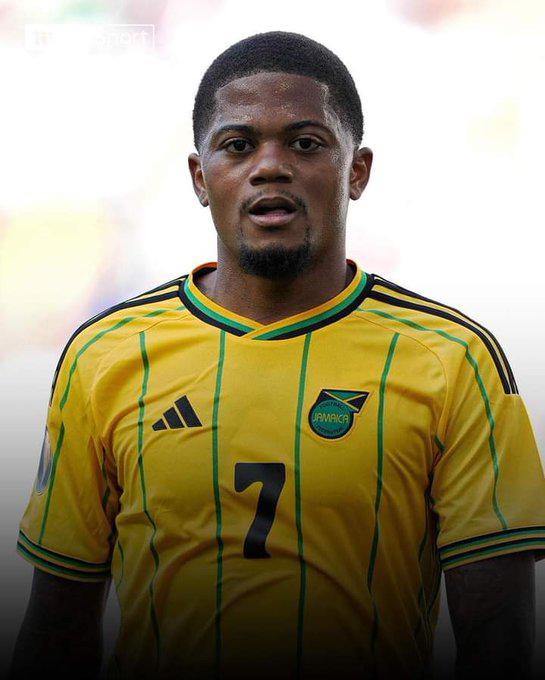 Concacaf: Futbolista de Jamaica renuncia a la selección y explica la inesperada razón: “Nos dan camisetas de mujer...”