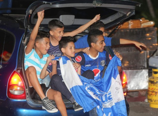 FOTOS: La fiesta de los motagüenses que se tomaron las calles de la capital