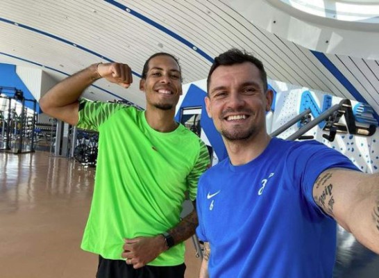 ¡Insólito! De conquistar la Champions League con el Liverpool a ser luchador de MMA por un día