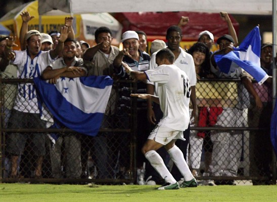 FOTOS: Las locuras de Rambo de León y una vida llena de fútbol