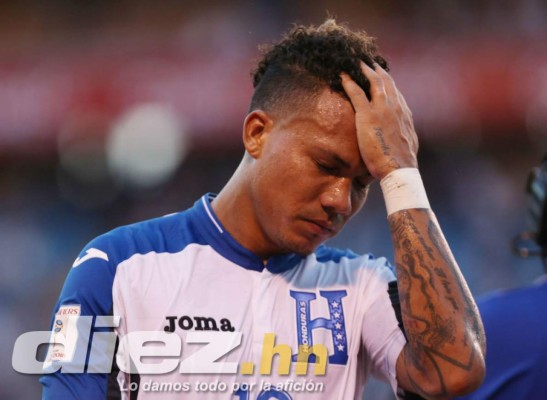 Las caras de sufrimiento y decepción de Honduras en el Olímpico