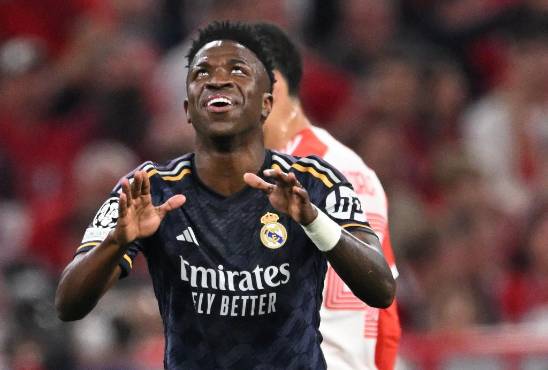 Real Madrid, gracias a doblete de Vinicius, rescata un empate y buscará el boleto a la final ante Bayern Múnich en su casa