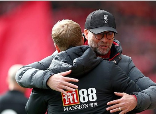 ¡Polémica! Jugadores del Liverpool y Bournemouth no se dan la mano por el coronavirus