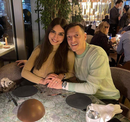 La mujer por la que Ozil no llegó al Bayern Múnich y terminó fichando por el Real Madrid en 2010