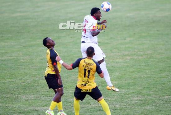 Huele a tetracampeón: Olimpia borra al Real España con la magia de Jorge Álvarez y acaricia la copa 34
