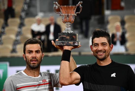 Salvadoreño Marcelo Arévalo hace historia al conquistar torneo de dobles de Roland Garros