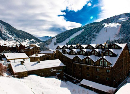 Messi suma un nuevo hotel a su patrimonio: Así es por dentro y por fuera el Himalaia Baqueira