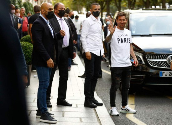 ¿El mejor trabajo del mundo? Quién es Bob, la sombra de Messi desde que llegó al PSG y que sorprendió a Keylor