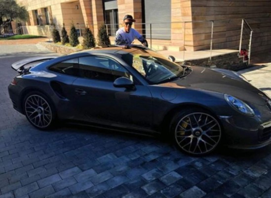 ¡Impresionante! La lujosa colección de autos que tiene Cristiano Ronaldo