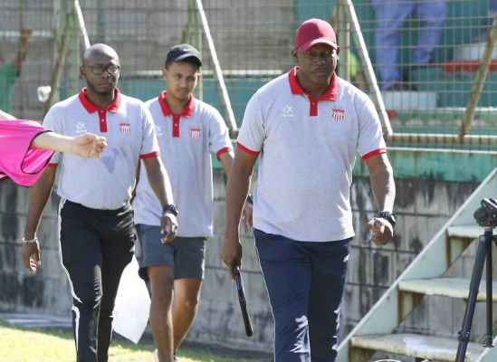 Vida anuncia la destitución de Raúl Martínez Sambulá