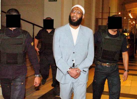 Los futbolistas que fueron sentenciados y enviados a prisión (Hay cuatro hondureños)