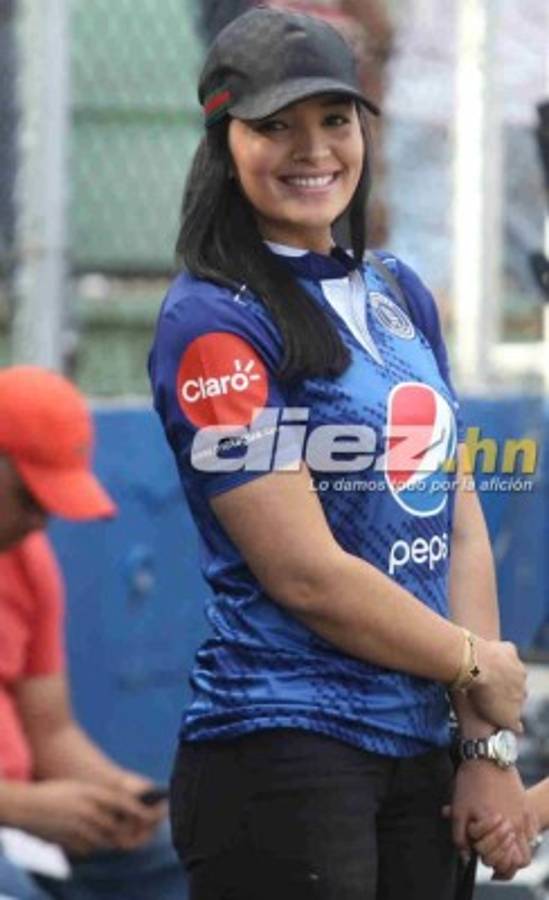 No se vio por TV: El bonito gesto del Olimpia y la policía hizo el mejor partido