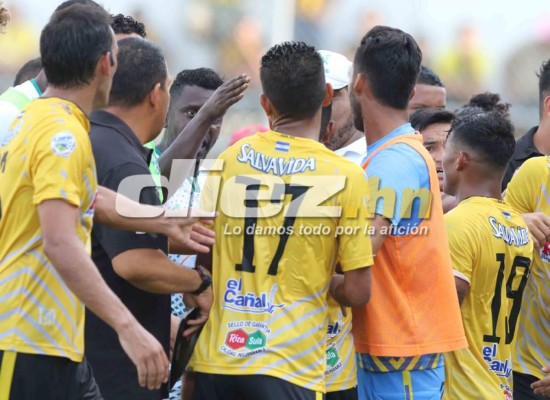 El pleito en el Excélsior y las fotos que no viste en TV de la Fecha 15