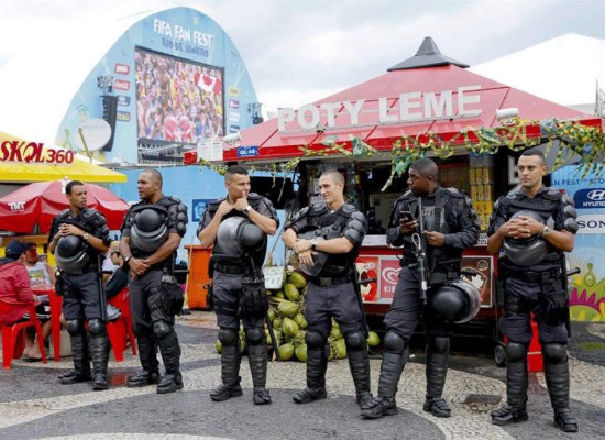 La fiesta en las tribunas en la semifinal Brasil vs Alemania