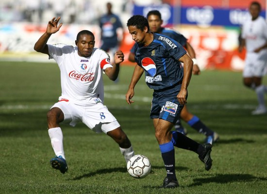 Fotos memorables de los clásicos Olimpia-Motagua
