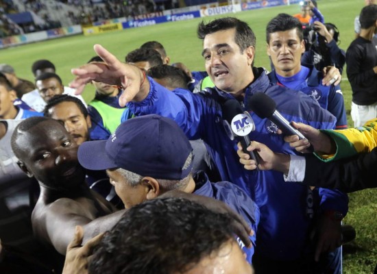 Las imágenes que no se vieron por la TV del Motagua-Olimpia