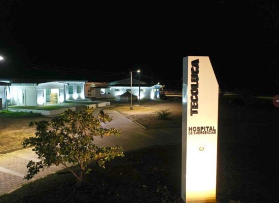 Pequeños, pero bien equipados: Dos nuevos hospitales para pacientes con coronavirus en El Salvador