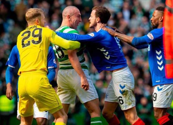 FOTOS: Clásico entre el Celtic y Rangers de Escocia terminó entre golpes