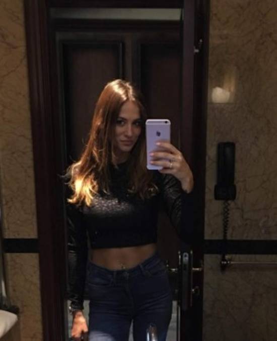 Conoce a Jessica Malena, la esposa que Ciro Inmobile ignora al jugar PS4