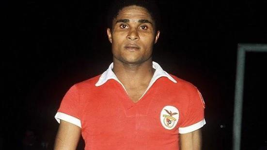 Cristiano se aleja de Messi con los 900 y Lewandowski suma: así quedó la tabla de máximos goleadores de la historia