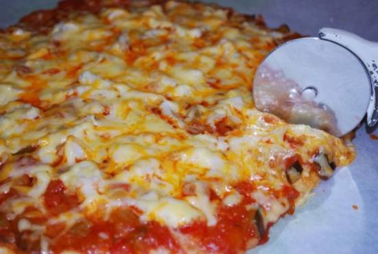 La pizza, deliciosa, pero dañina.