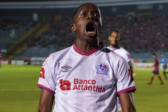 Boniek García se retiró como bicampeón del Olimpia.
