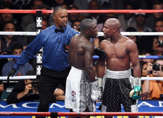 Así fue la última pelea del boxeador norteamericano Floyd Mayweather Jr.