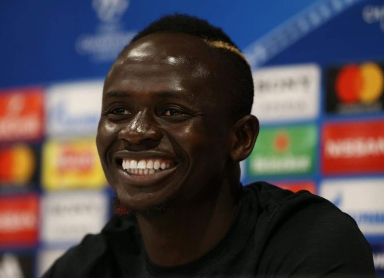 En fotos: La historia de vida de Sadio Mané, el jugador africano más humilde de la actualidad