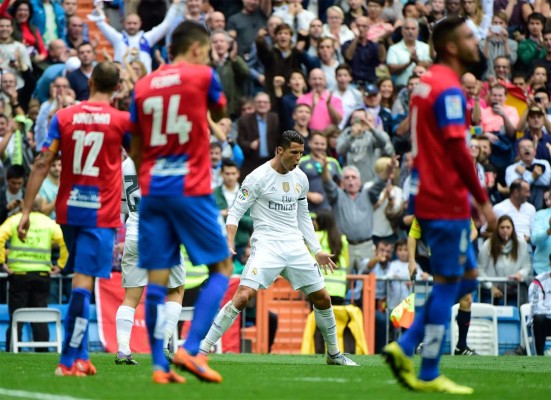 FOTOS: Las mejores gráficas que dejó el triunfo del Real Madrid sobre Levante