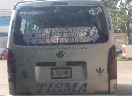 ¡Para morirse de la risa! Los insólitos mensajes que se ven en buses y taxis de Honduras