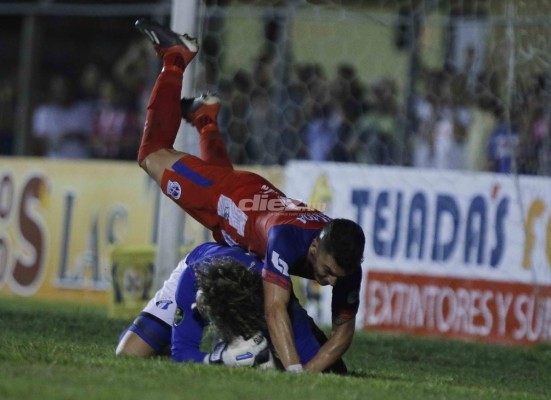 Afición reprende a Marathón; el irrespeto a Carlos Tábora y el descontrol de Obed Enamorado