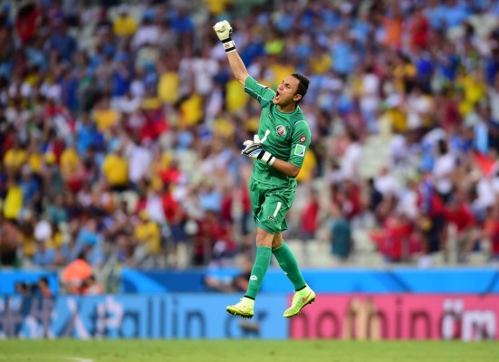 Los ticos celebran a lo grande su espectacular debut