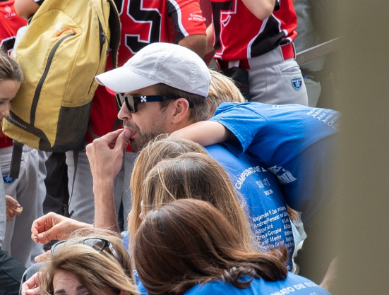 ¿Se sentaron juntos? Shakira se vuelve a reencontrar con Piqué: así fueron ‘cazados’ por tercera vez tras la amarga separación