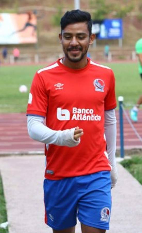 La actualidad de los jugadores que hizo debutar Héctor Vargas en Olimpia