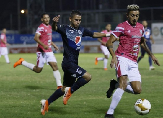 Los jugadores que han sido confirmados como bajas en los clubes de Liga Nacional