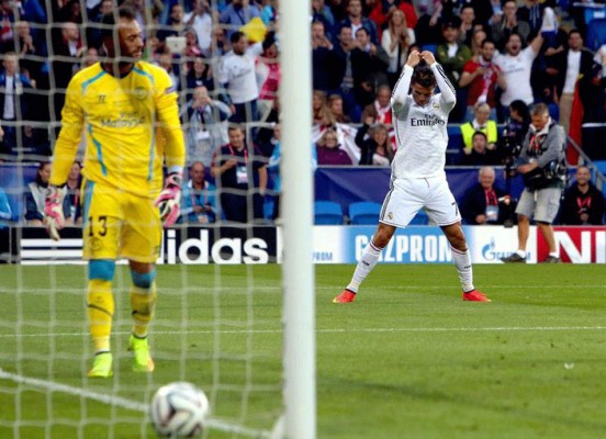 Real Madrid derrota al Sevilla y gana la Supercopa