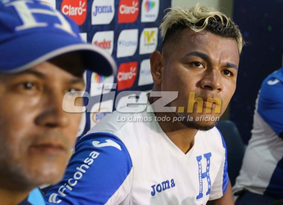Caras largas, lesionados, nutrida presencia de prensa y una nueva dupla en Honduras