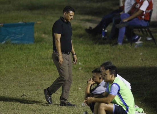 MERCADO: Real España prueba jugadores, Chirinos cambiará de club y hay bajas en Minas