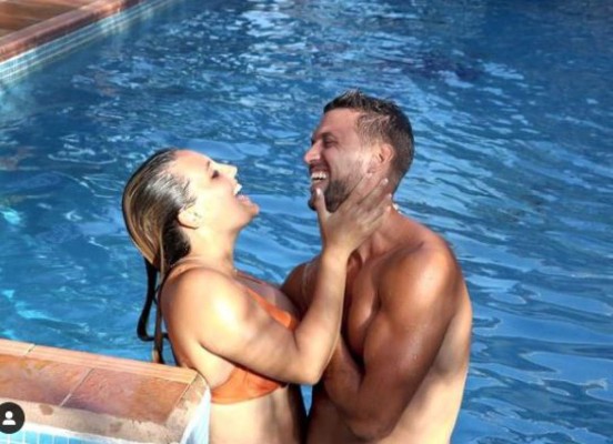 Baleadas, retos y amor por otro equipo: Las revelaciones de Guillermo Chavasco y su hermosa novia en La Ceiba